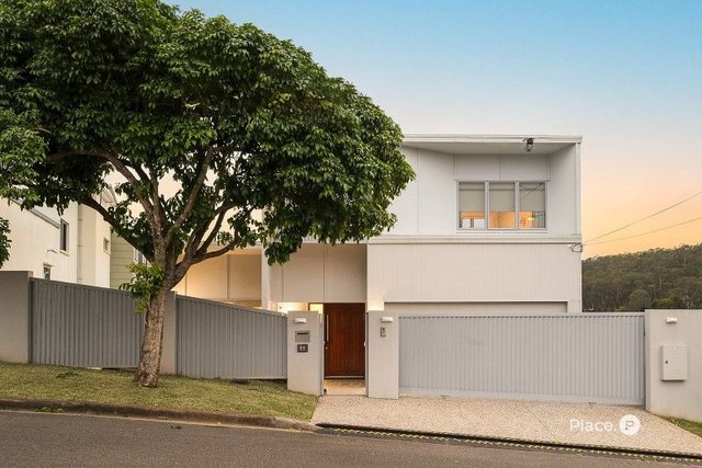 94 Bracken Street, QLD 4105