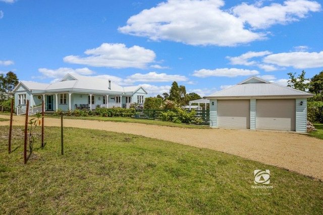 25 Corins Crescent, VIC 3875