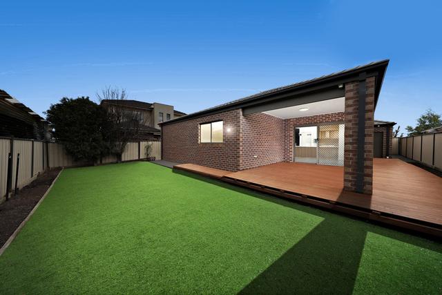 4 Canary Close, VIC 3029