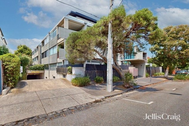 2/84-86 Westbury Street, VIC 3183