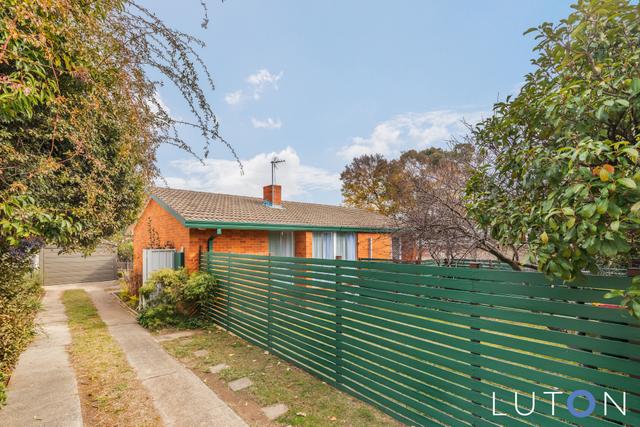 9 Adinda Street, ACT 2611