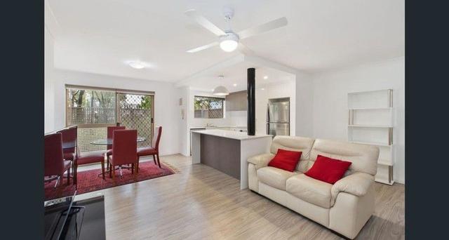 2/34 Dalmore Street, QLD 4060