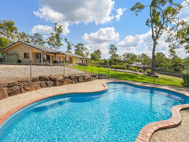 16 Woodvale Drive, QLD 4213