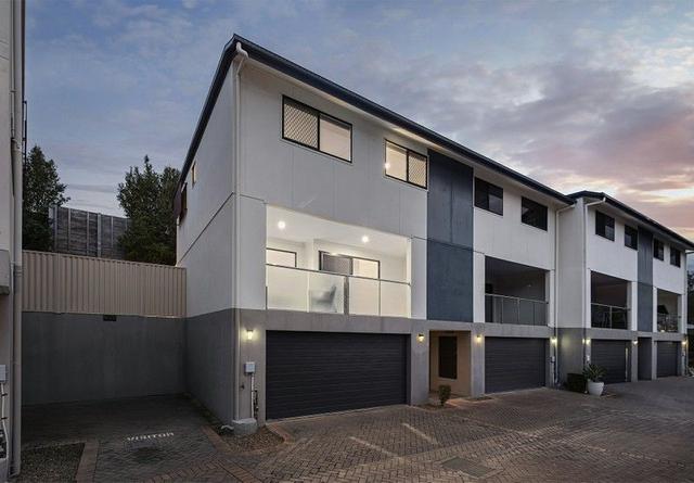 24/1 Jaffa Crescent, QLD 4116