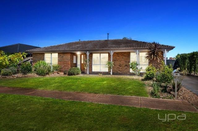 39 Denny Place, Melton South, VIC 3338 