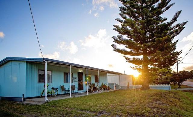 12 Flinders Street, WA 6348