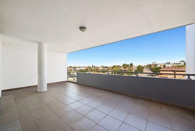 32 2 -/6 Warrigal Street, NSW 2261