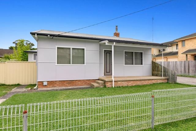 12 Waratah Street, NSW 2250