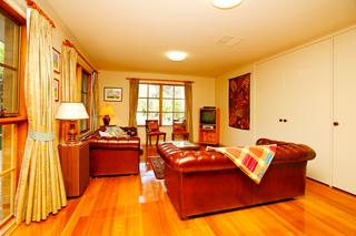 Lounge (2012-06-20)