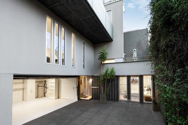 Residence 4/230 Ferrars Street, VIC 3205