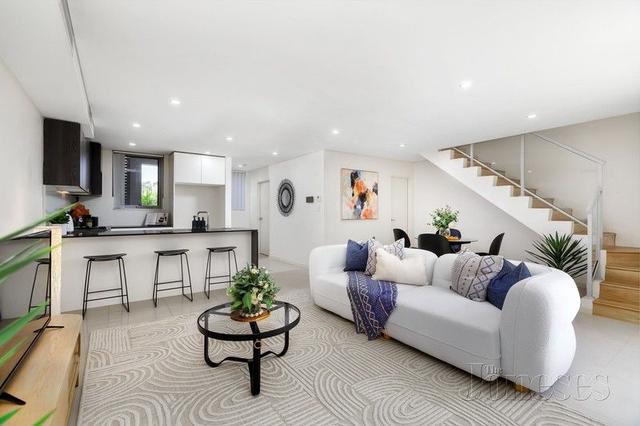2/9 Rogers Street, NSW 2196
