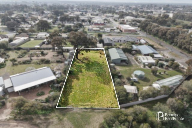 18 Walker Crescent, VIC 3556