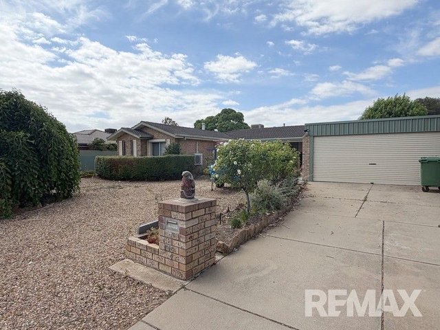 14 Melkin Avenue, NSW 2650