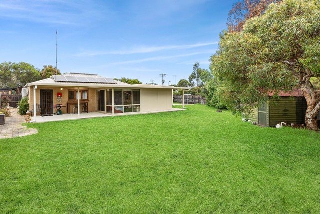 1/17 Lake Avenue, VIC 3226