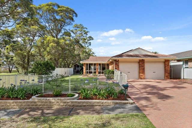 12 Country Grove Drive, NSW 2285
