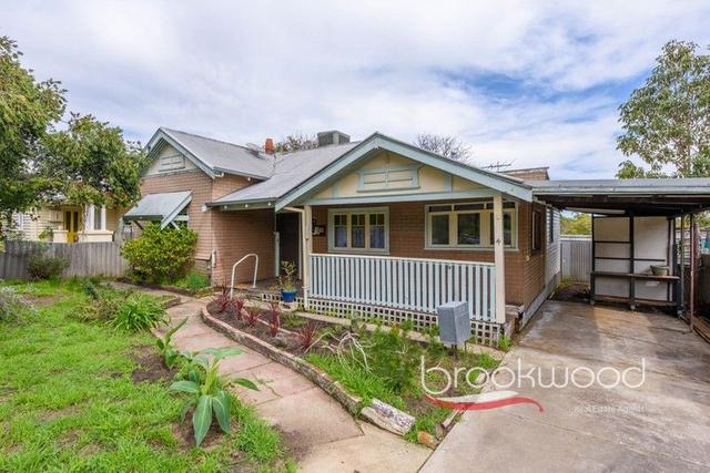 4 Stuart Street, WA 6056