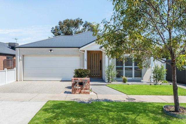 27 Gamble Way, VIC 3223