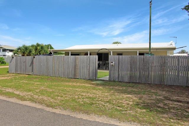 8 Lennig Place, QLD 4816