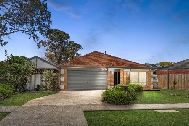 35 Henry Lawson Drive, VIC 3975