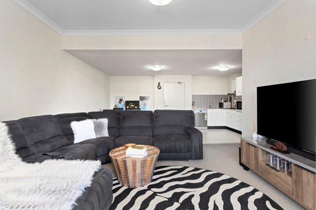 8/254 Beames Ave, NSW 2770