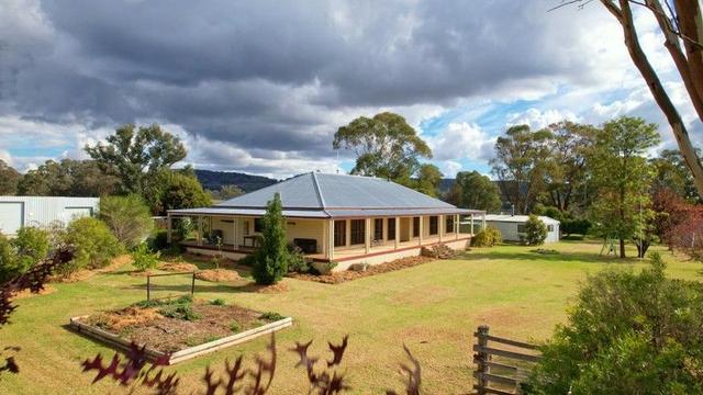 64 Rocky Glen Lane, NSW 2850