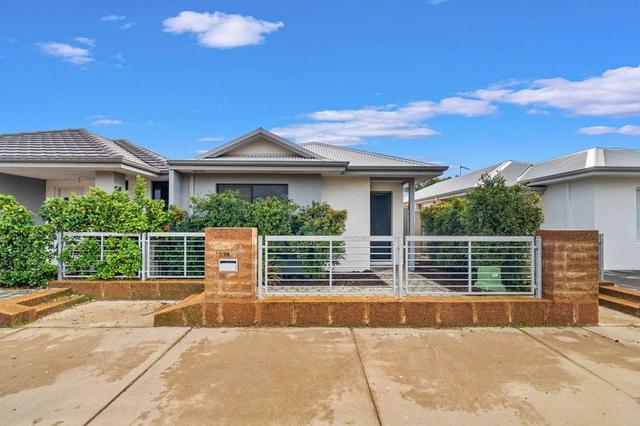 19 Casterton Road, WA 6122