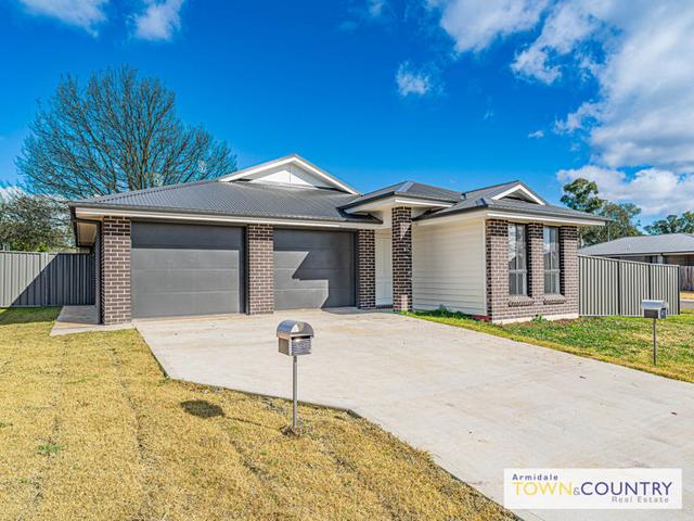 2/2 Frizell Crescent, NSW 2350