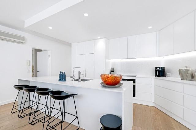 1027/3029 The Boulevarde, QLD 4211