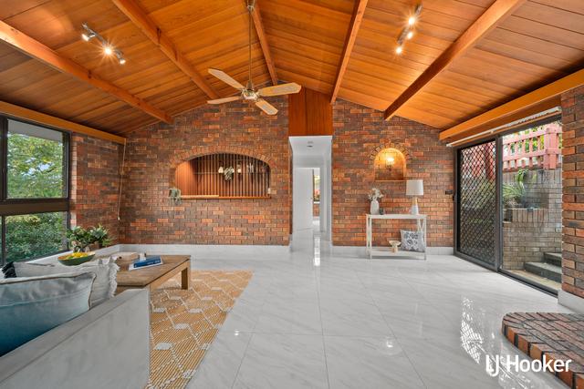 1 Waugh Close, ACT 2617