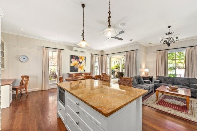 17 Wooloowin Avenue, QLD 4030