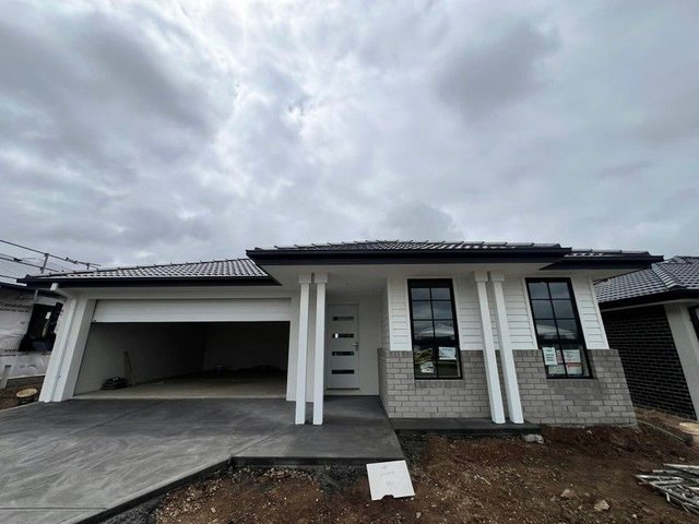 5 Halligan St, VIC 3350