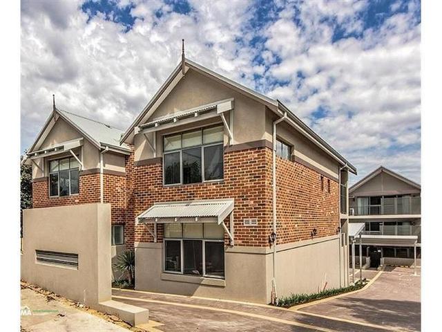 2/141 Railway Parade, WA 6050