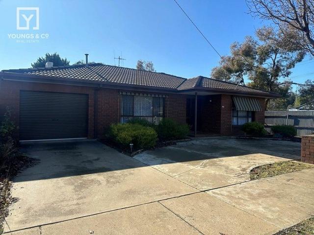 15 Oak St, VIC 3630
