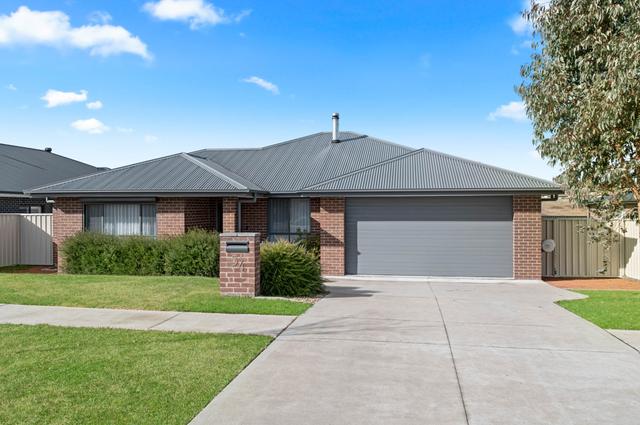 54 Quiberon Way, NSW 2580