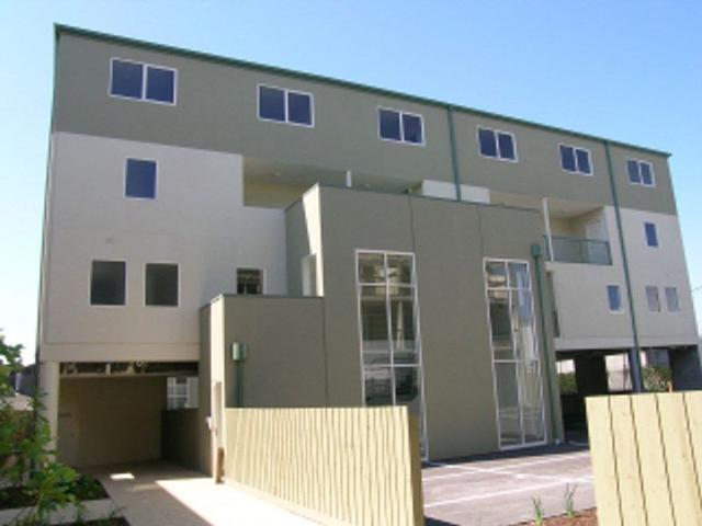 2/16 Wests Road, VIC 3032