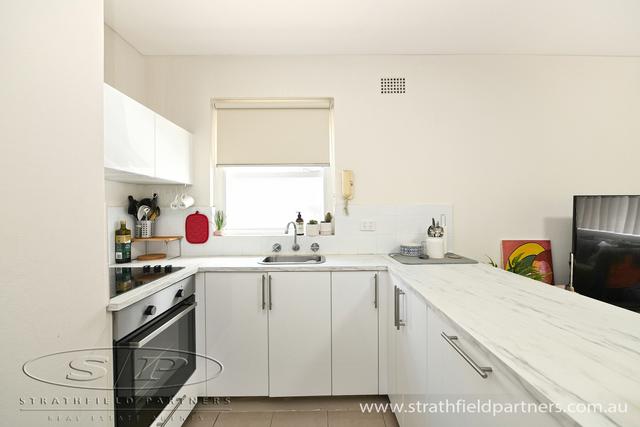 7/21 Lyons Street, NSW 2135