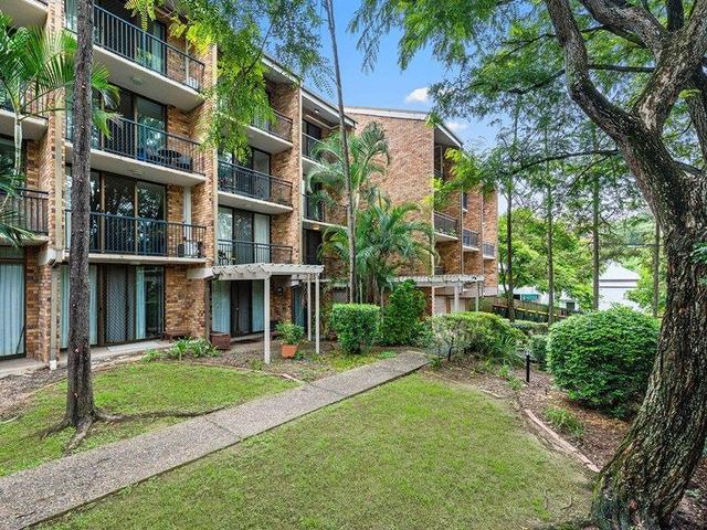 9/11 Bowler Street, QLD 4064