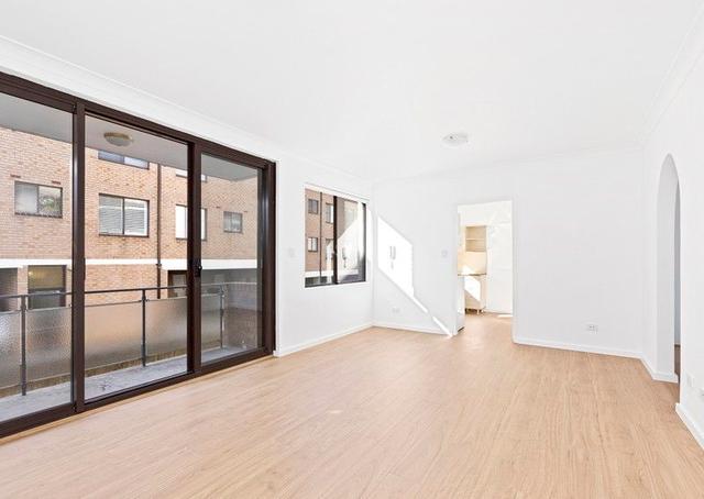 2/11 Tupper Street, NSW 2042