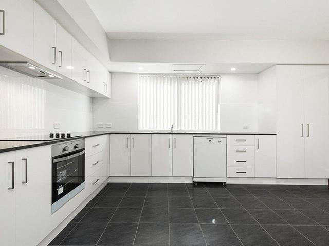 9/5 Clark Street, WA 6009