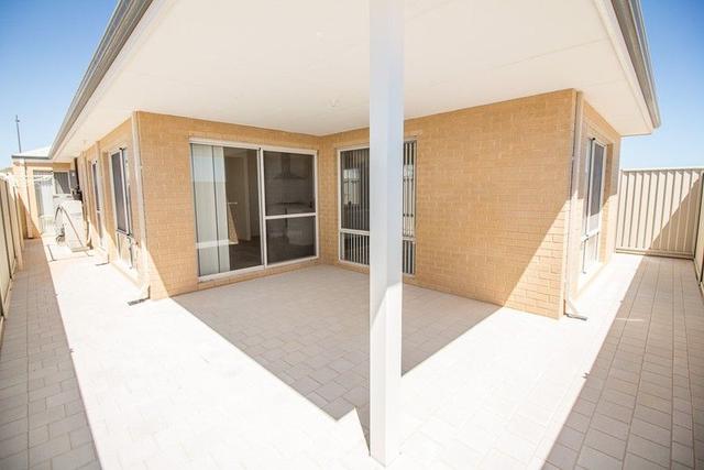 8 Rock Way, WA 6038