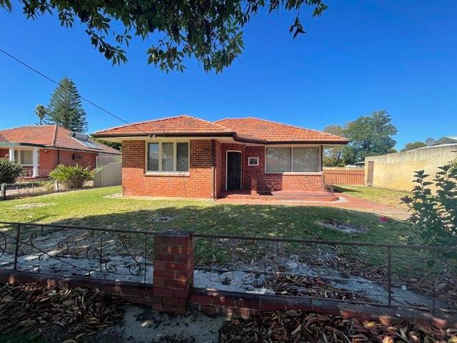 16 Hutchison Street, WA 6103