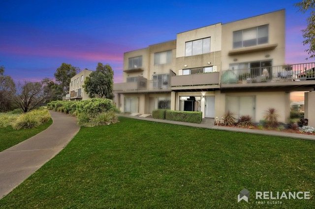 25/1 Clearwater Rise Parade, VIC 3029