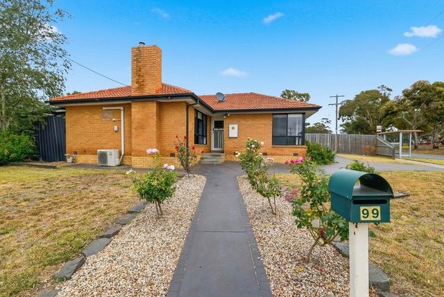 99 McKell Avenue, VIC 3429