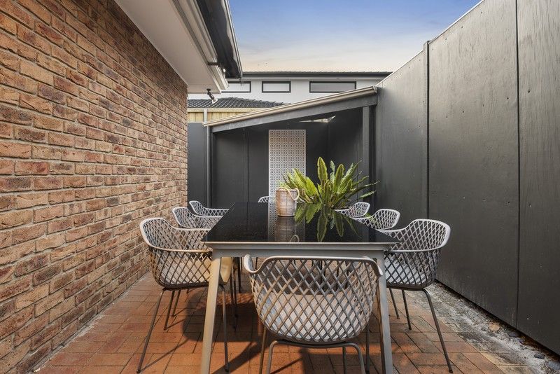 https://images.allhomes.com.au/property/photo/cefb7f89c9869c65b77c2f0eb1f3c99f_hd.jpg