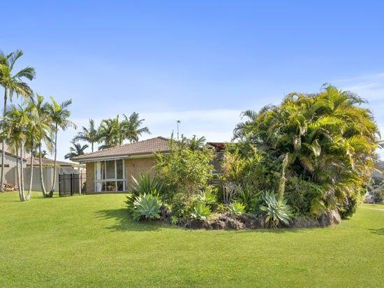 11 Ben Hogan Crescent, QLD 4214