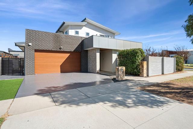 81 Cocoparra Crescent, ACT 2911