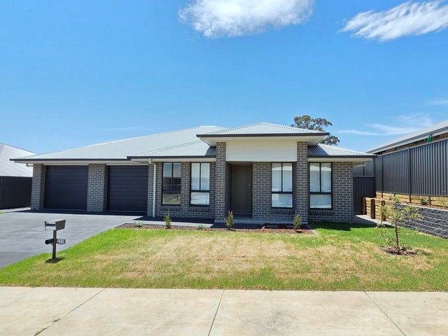 2/11 Millhouse Close, NSW 2320