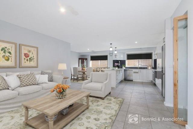 5 Klein Court, NSW 2642