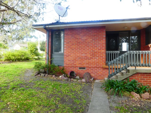 16 Cook Dr, NSW 2551