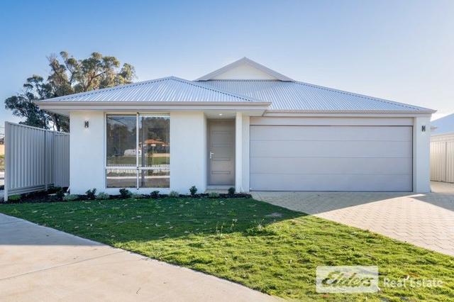 26 Enchanted Circuit, WA 6171